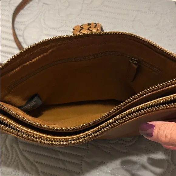 Chic Brown Leather Crossbody Bag - Picture 5 of 8